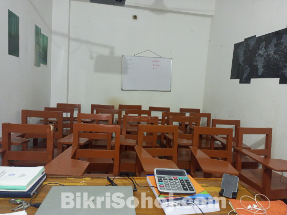 ক্লাস রুমের চেয়ার
